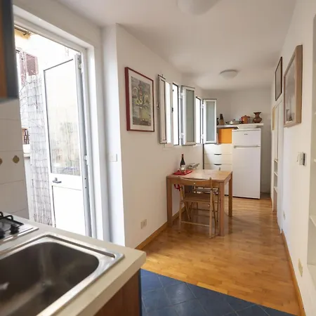 Your Piazza Navona Hideaway With Terrace