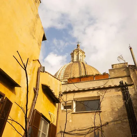 Your Piazza Navona Hideaway With Terrace Apartment *